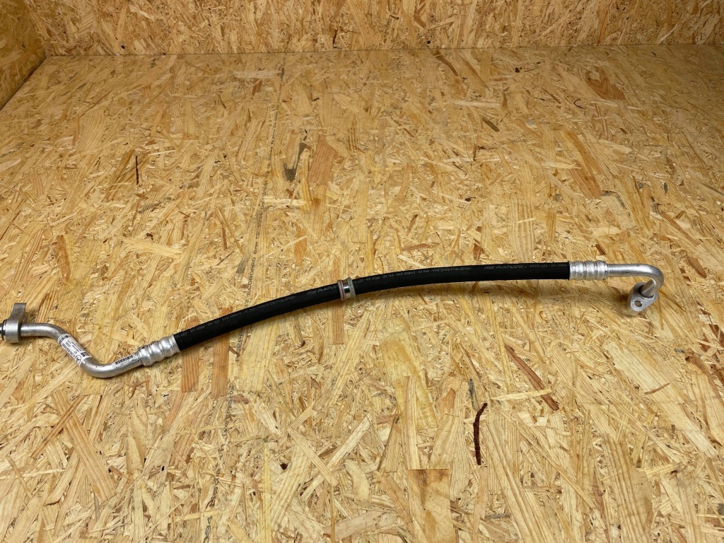 Патрубок трубка шланг кондиціонера mercedes eqa eqb w243 h243 a2438306300 в Україні