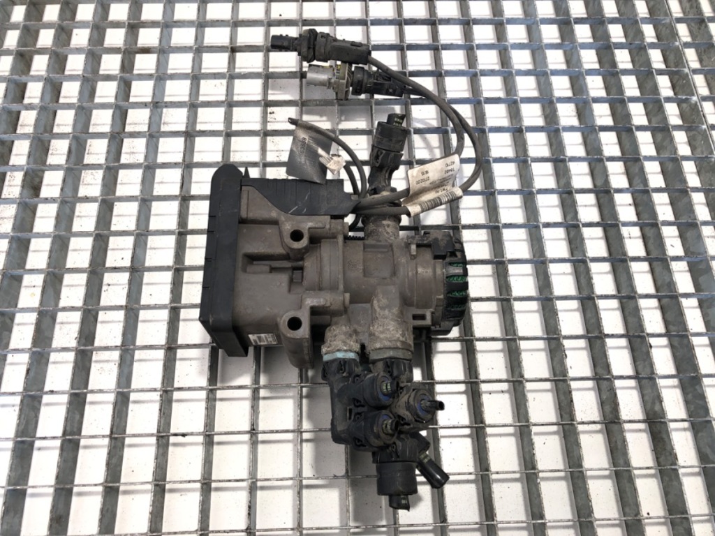 Купить Клапан ebs renault trucks t 22225564 10.8 460km