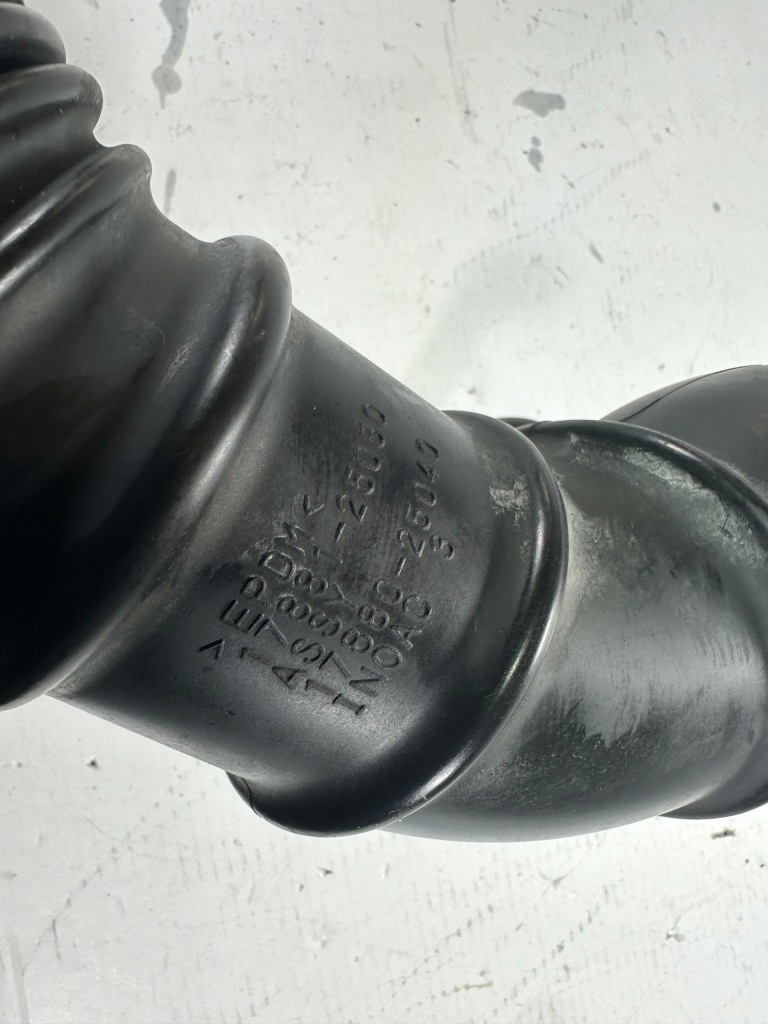 фото №8, Rav4 v корпус фильтра воздуха 2,5 hyb 17812-37040 22204-75040