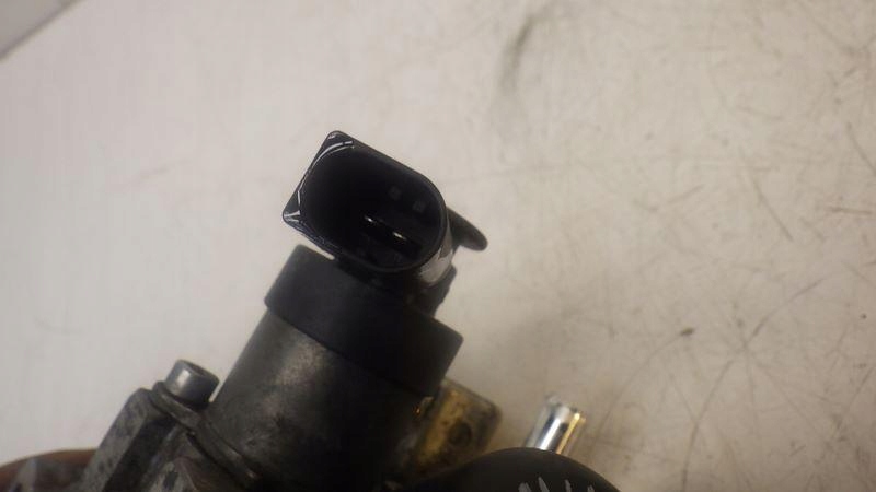 фото №7, Насос упорскування пального bmw x1 f48 2.0 d 8511626 0445010764