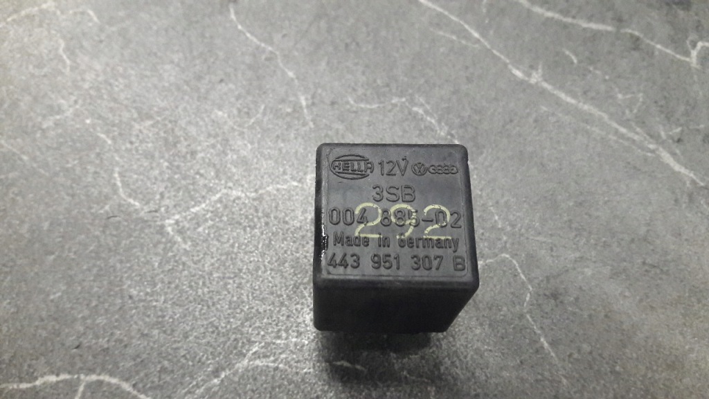 фото №1, 443951307b реле piorsche 911 993 12v