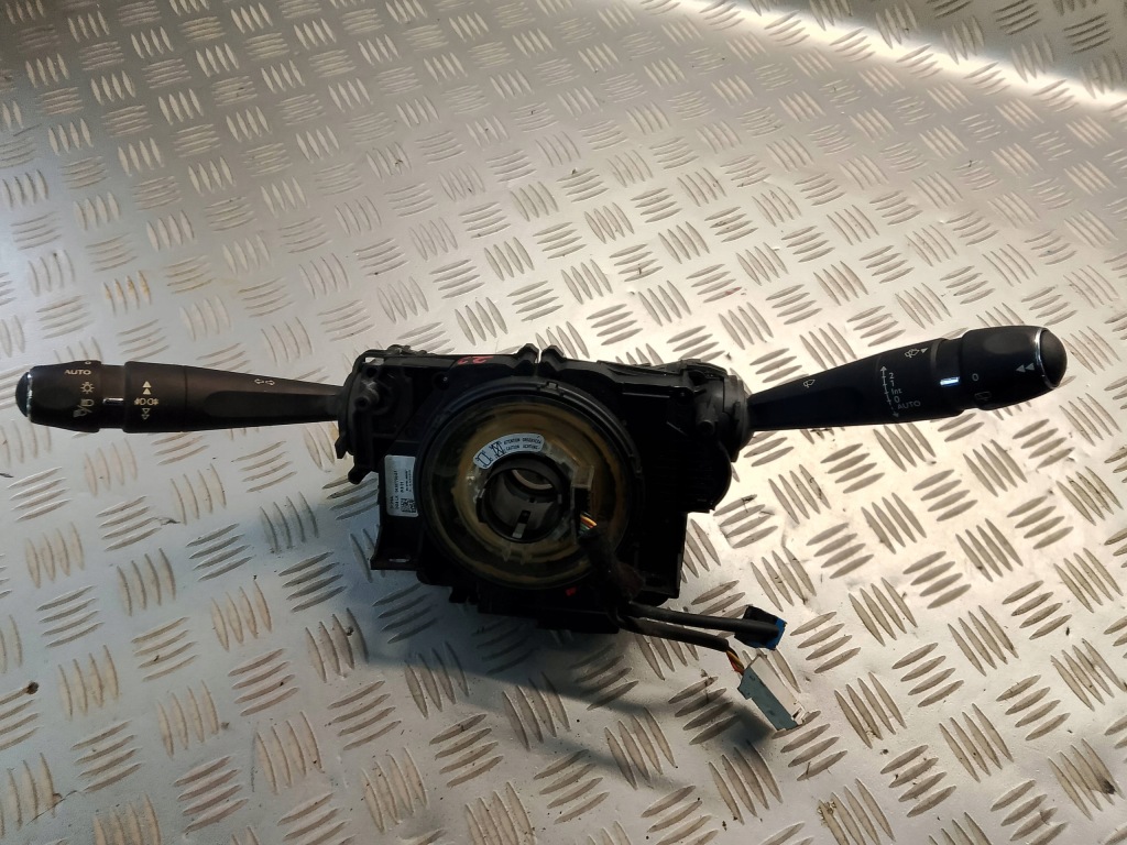 фото №1, Citroen ds4 c4 ii переключатель комбинированный 96759252xt