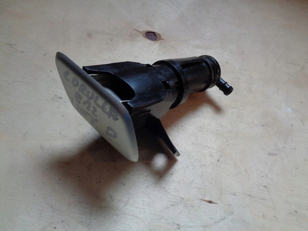 фото №2, Омыватель правый заглушка corolla e12 lift kombi