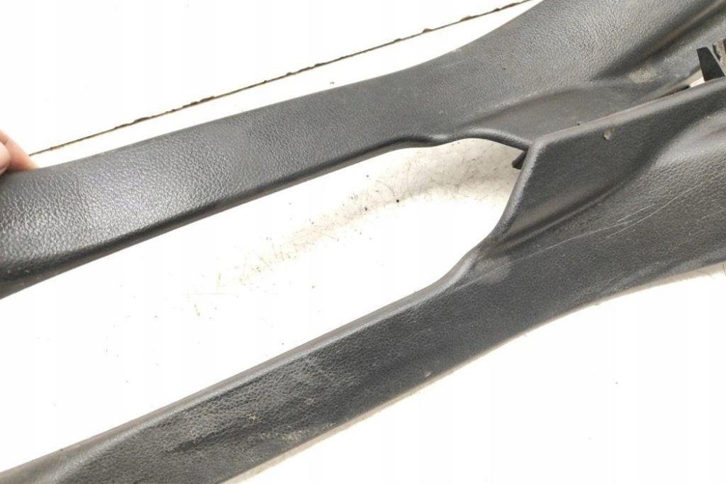 Задня ліва накладка декоративна порога  subaru outback br 94061aj010 2.0l дизель Зі Шроту