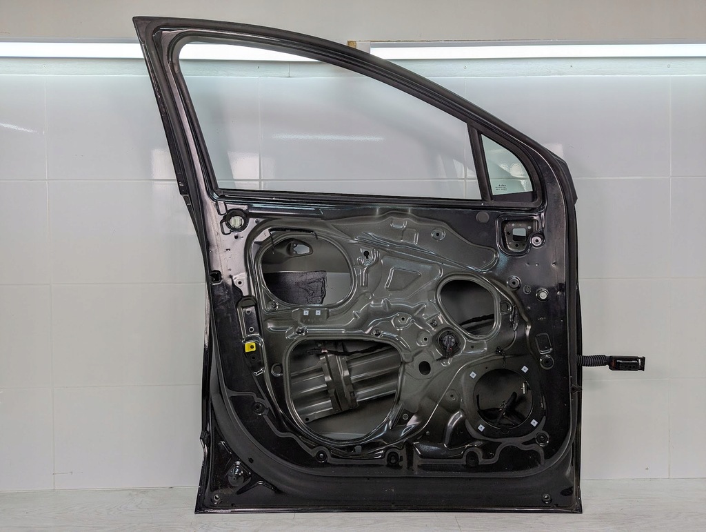 фото №8, Дверь левый перед kia sportage v 01841 76003r2010 1k black перламутр