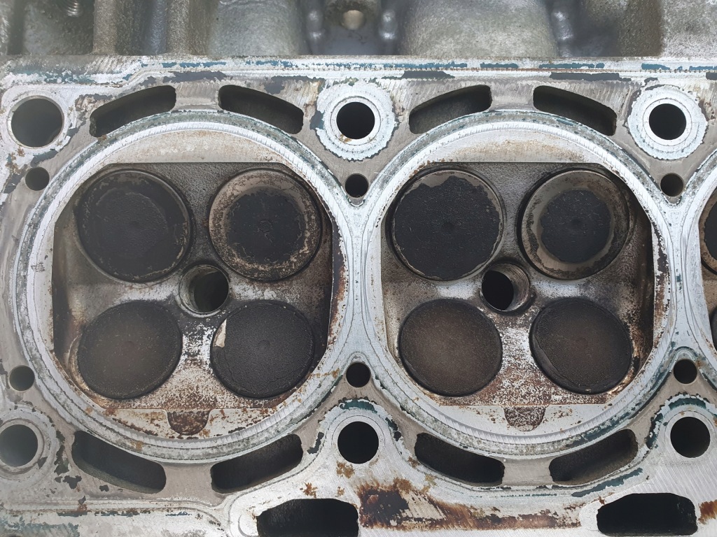 фото №10, Головка комплектная валы коромысла bud 1.4 16v vw skoda seat