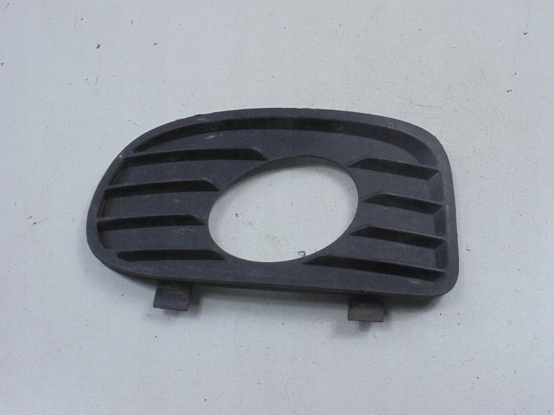 Купить Opel vectra b решётка бампера перед правая lift 90586628