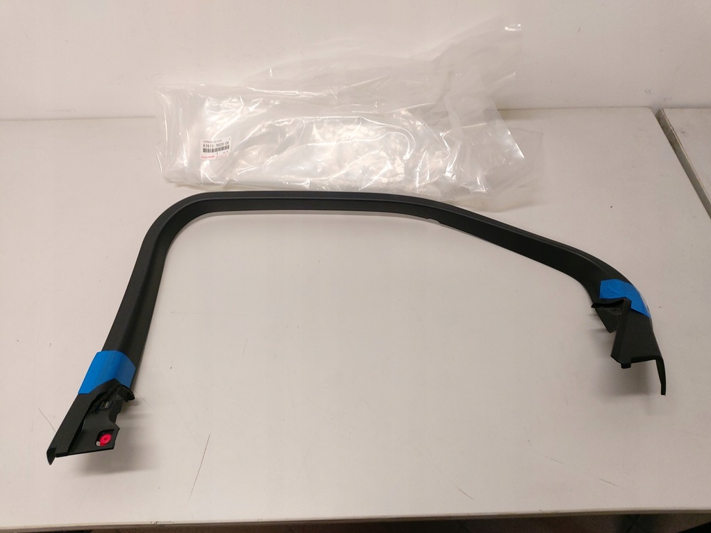 фото №1, Lexus ux200 молдинг рамка двері правий задня nowa