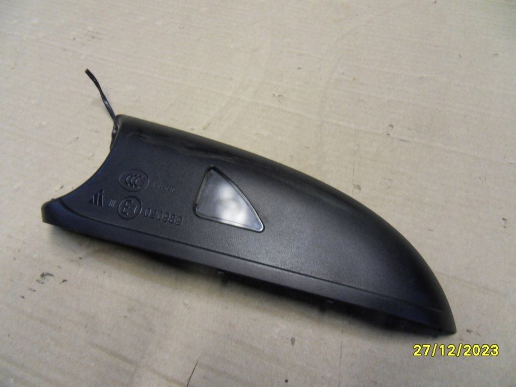 фото №1, Лампа освещение окружение левая skoda 3t0945291