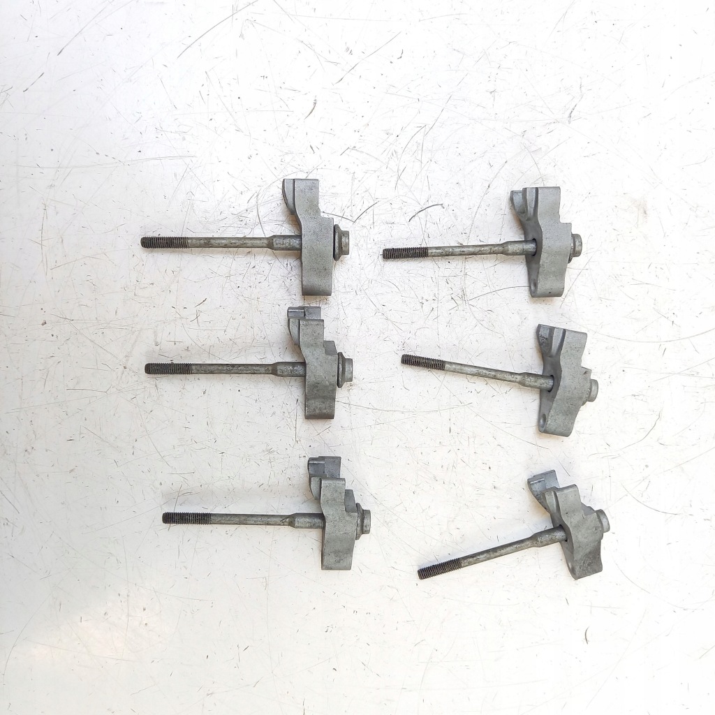 Купити 2016 porsche macan 95b кронштейн / кріплення форсунки 059216k