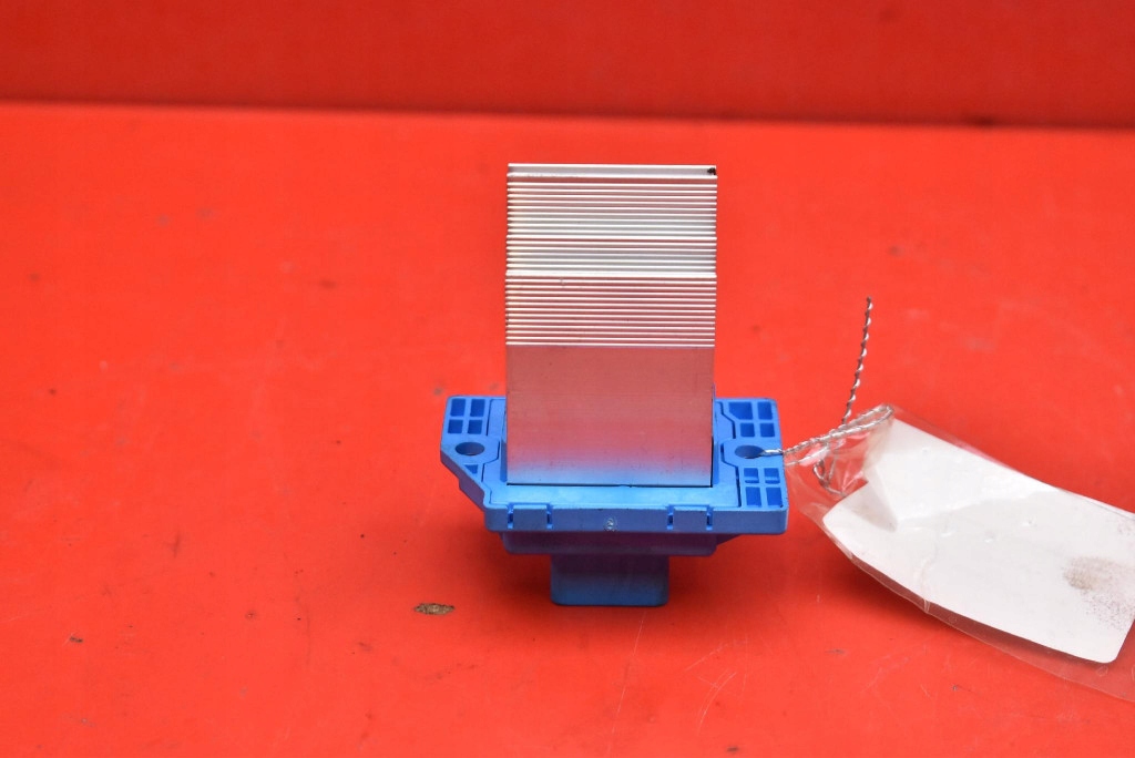 фото №1, Резистор обдув резистор резистор kia sportage 5 v 21-25