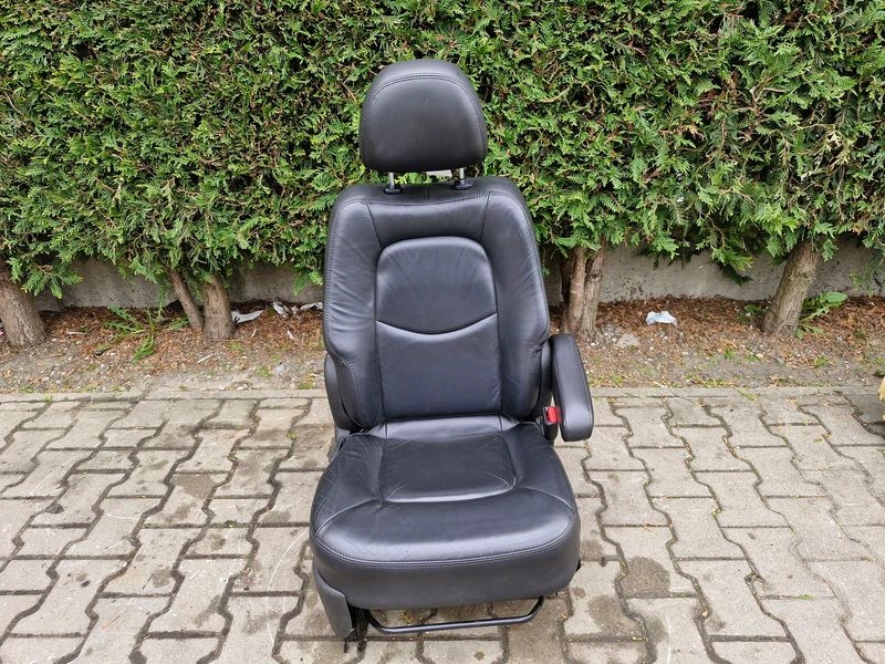 фото №1, Chevrolet hhr сиденье пассажира правый перед передний кожа