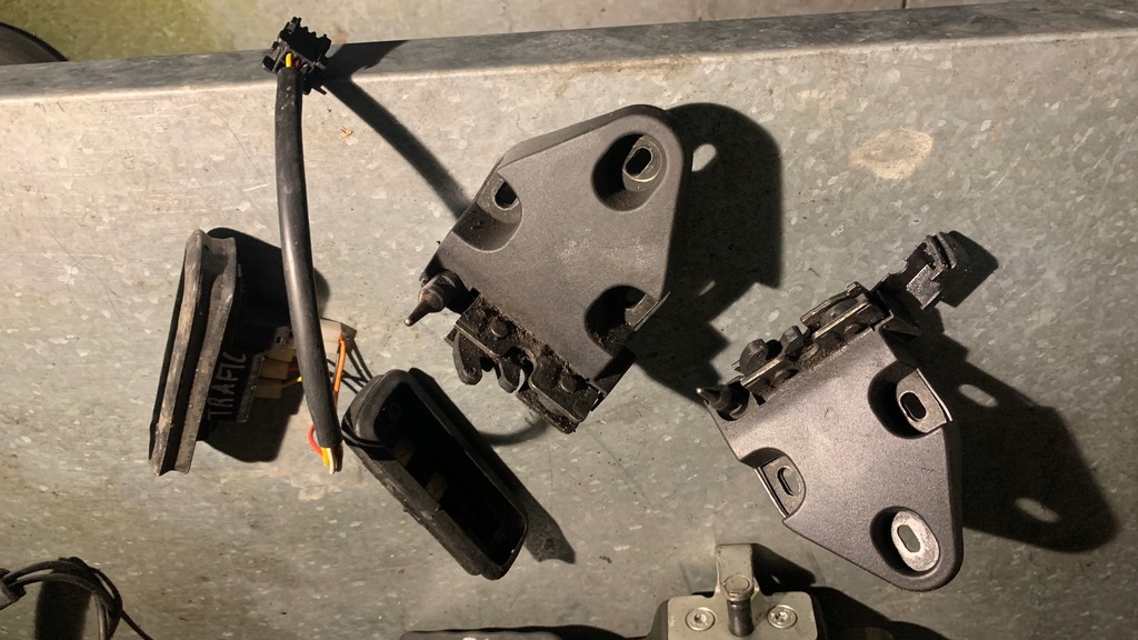 фото №14, Trafic ii vivaro a контактор микровыключатель концевик