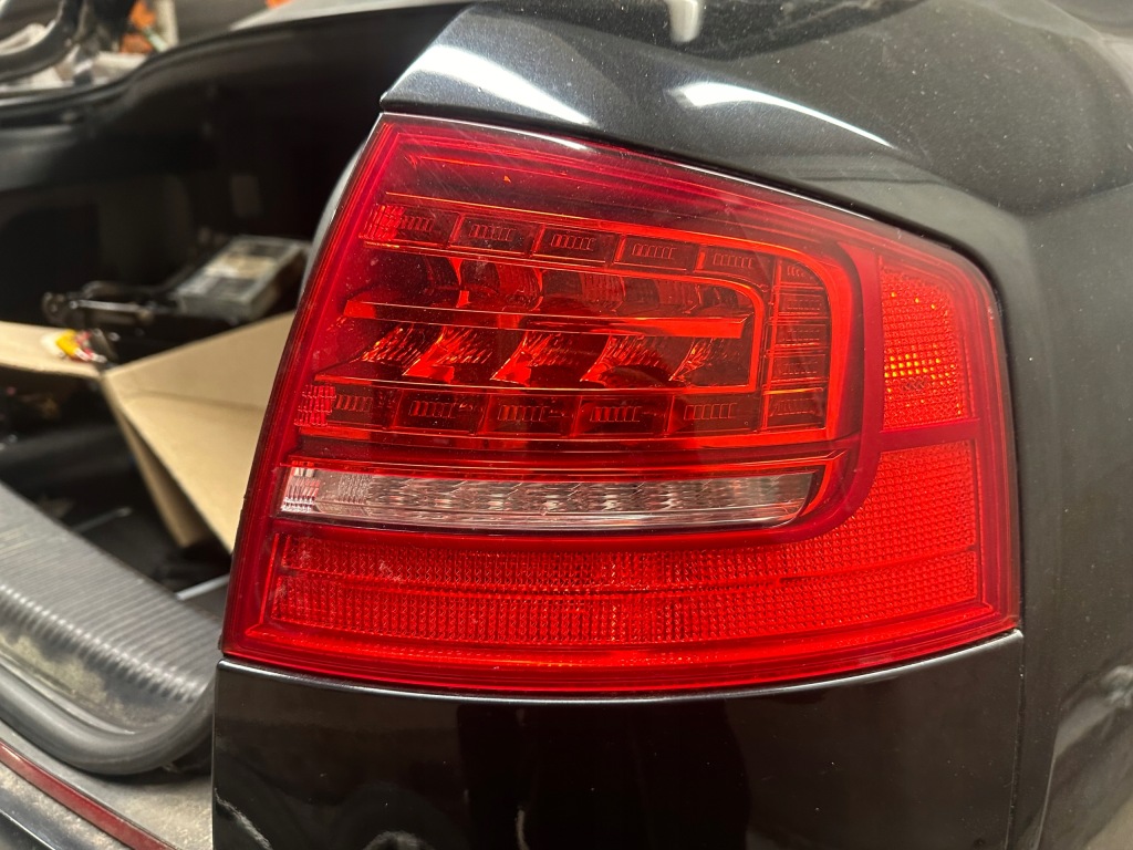 Купить Фара led правый задний  w крыло audi a8 d3 2 рестайлинг  gw