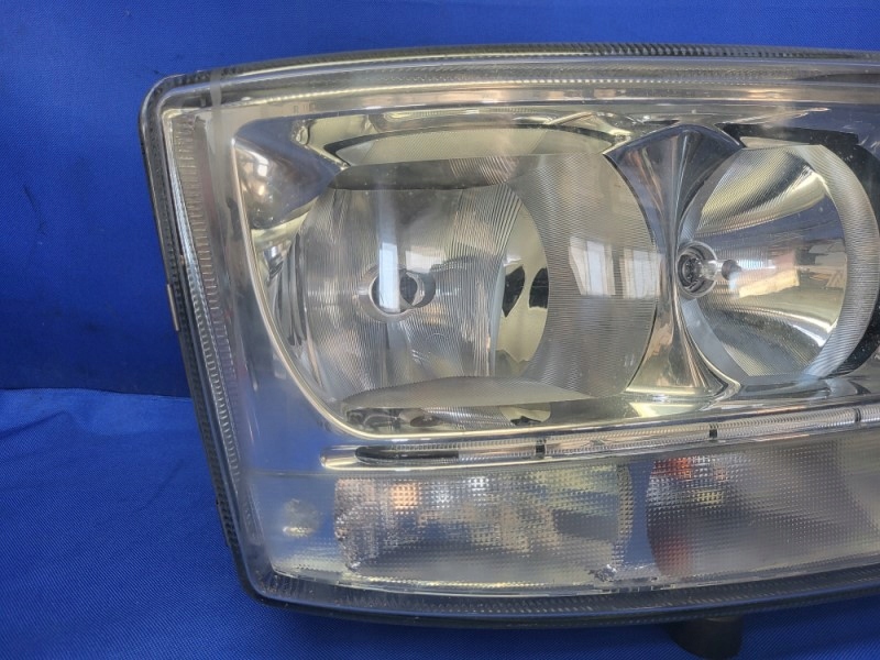 фото №2, Лампа правий перед man tgs