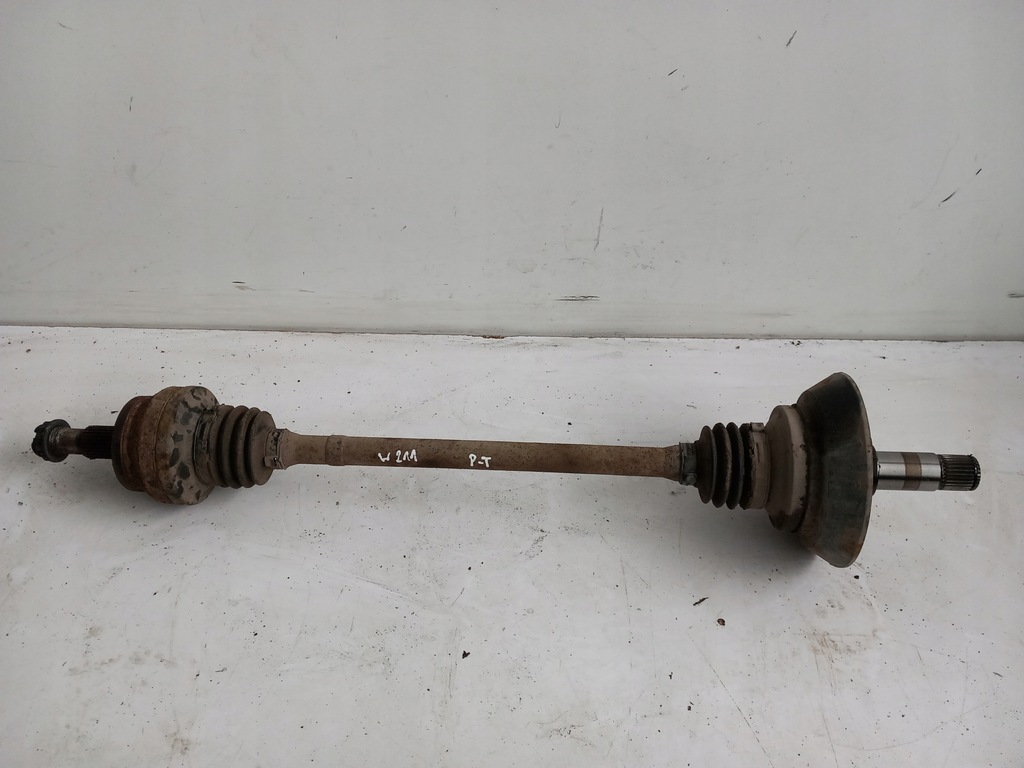 фото №1, Приводной вал правая задняя mercedes w203 2,0benzyna