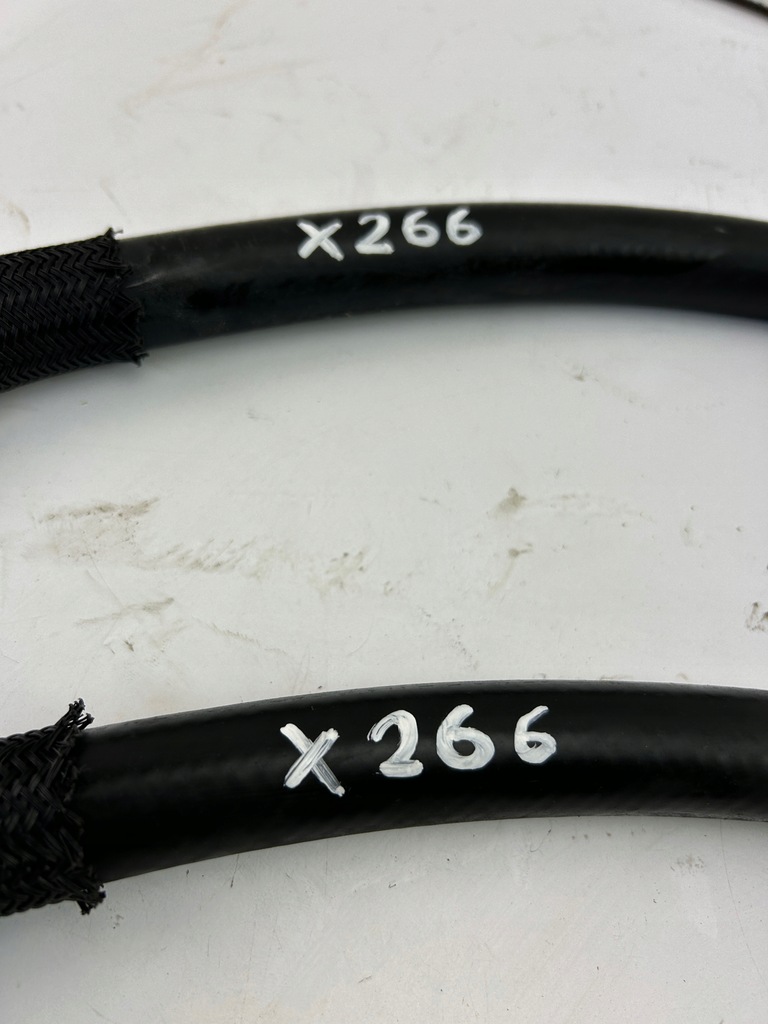 фото №4, Toyota auris ii hybrid патрубок корпус термостата