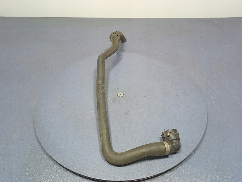 Mercedes gle w292 3.0 b 390 km шланг водяной жидкость охлаждающий a1665008975 Недорого