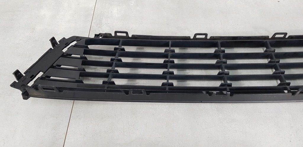 фото №6, Vw polo v 5 r-line решітка бампера середня перед 6c0853677j