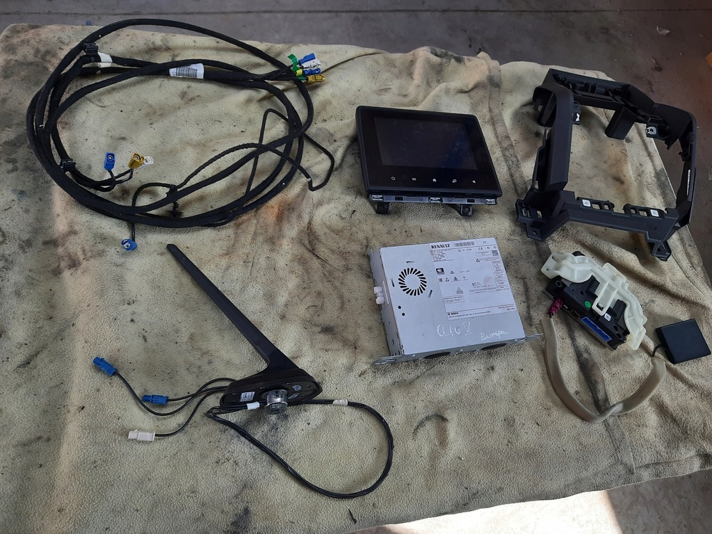 фото №1, Clio v навигация радио kpl.