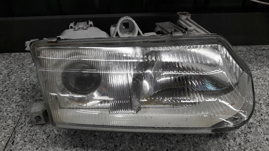 фото №1, Фара правый alfa romeo 145