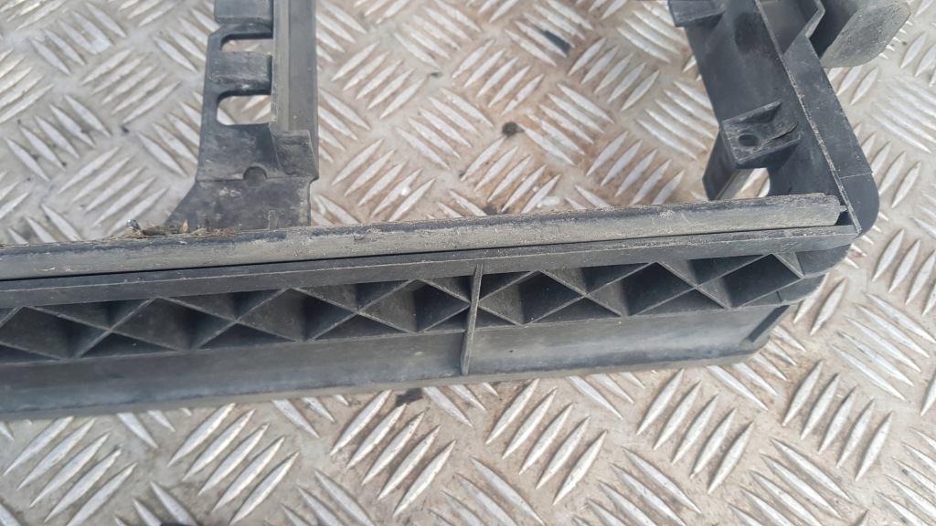 Bmw e38 730 рамка защита радиатор корпус 1737826 Цена