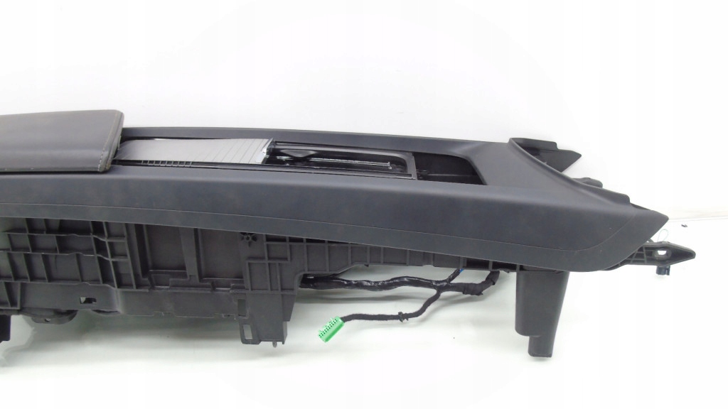 фото №7, Туннель средний подлокотник volvo s60 iii v60 ii uk