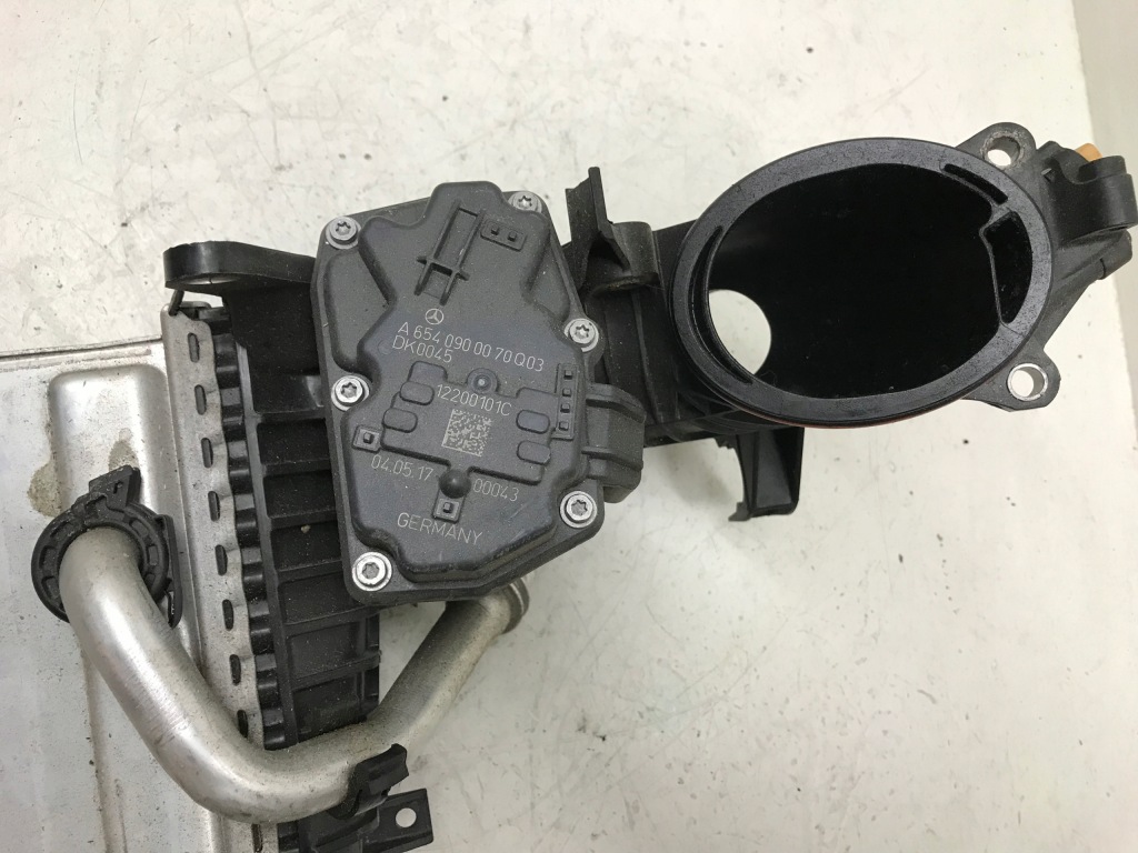 Mercedes e klasa 2.0 cdi 654 w213 радиатор воздуха интеркулер Цена