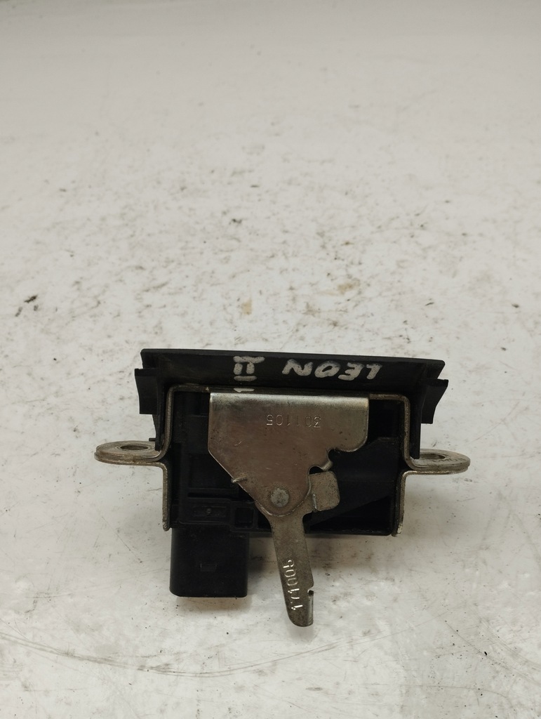 фото №11, Seat leon ii 2 замок кришки багажника 1p0827505a