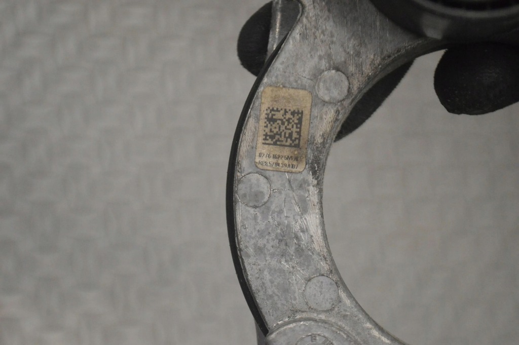 фото №5, Bmw 2 f22 f23 2016 натяжитель ремень генератора