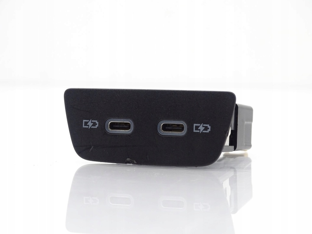 Купити Панель 2x вхід вихід роз'єм port usb-c vw t-roc 2g6035954