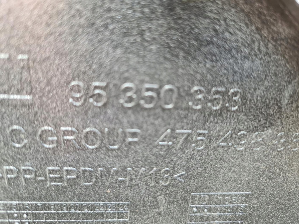 Opel mokka a 2012-2015 год бампер перед решётка  95350353 Киев