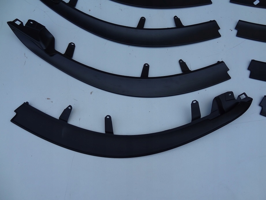 Ліва правий молдинг ліхтарі  задній 992945253a 992945254a porsche 911 992 Недорого