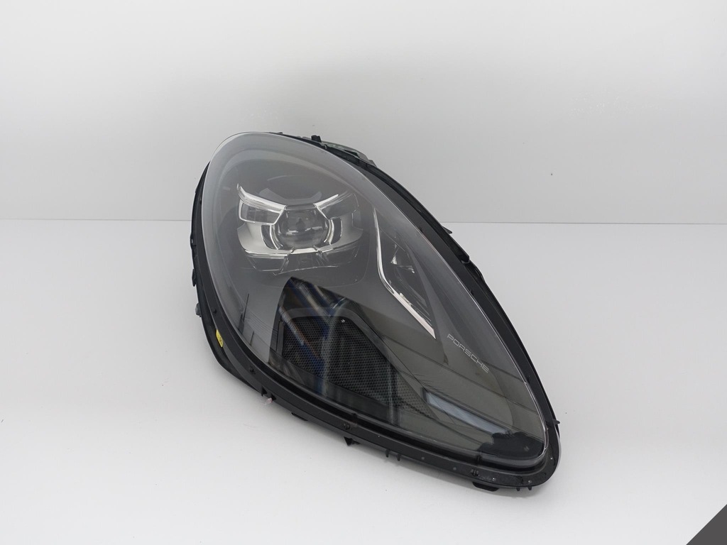 фото №1, Porsche macan 95b lift 18- лампа full led права eu