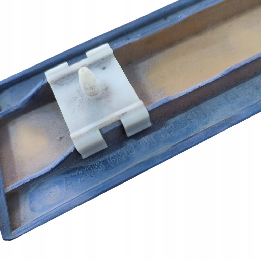 фото №5, Молдинг крыла левая mercedes clk w208 sport