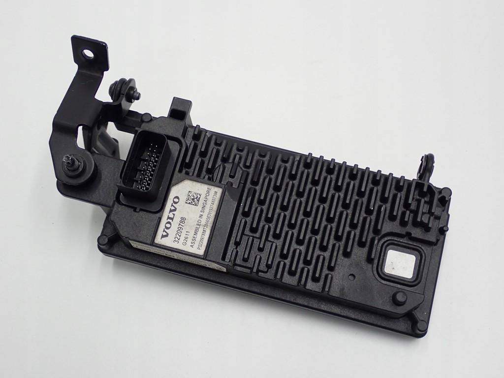 фото №3, Камера радар стекло передней volvo v60 ii 19r