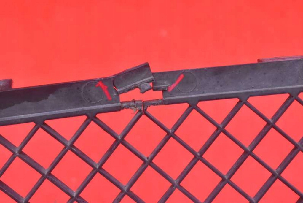 фото №11, Решітка бампера середня 15178911 bmw z4 e85 02-05