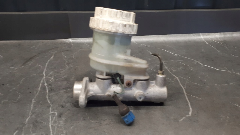 фото №1, Насос тормозная mitsubishi lancer 1.3