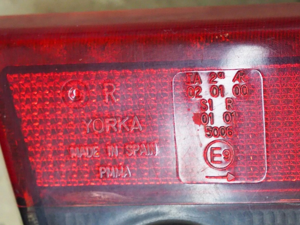 фото №8, Calibra лампа права opel задня