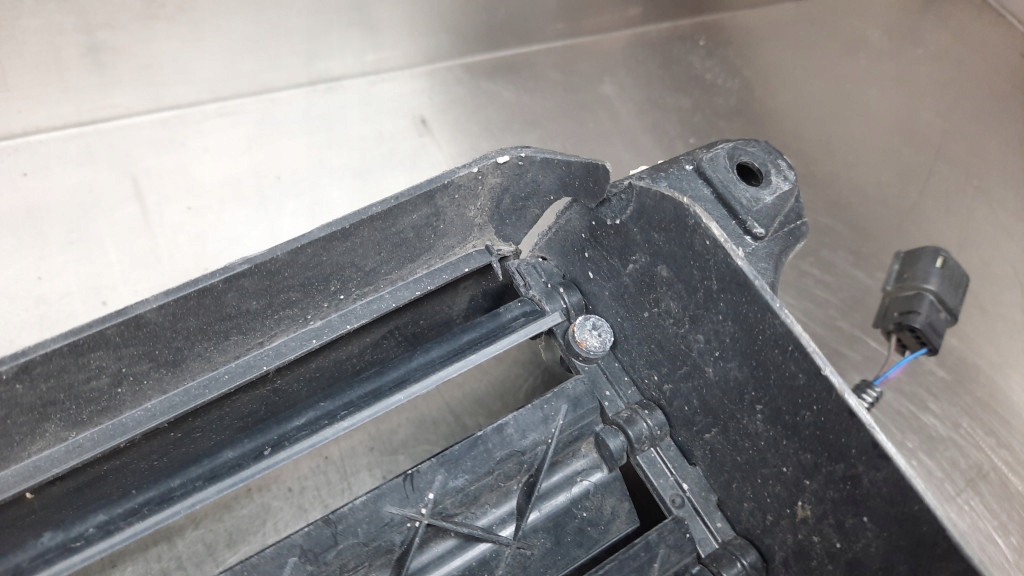 фото №11, Повітропровід повітря жалюзі volvo v40 ii 31455707