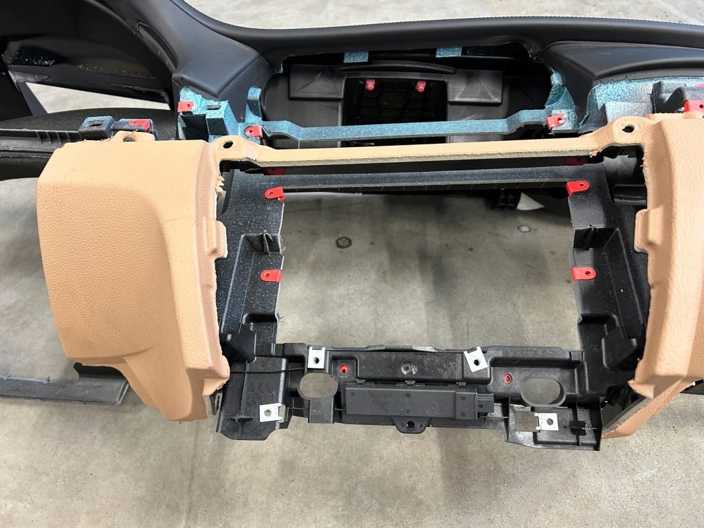 фото №10, Консоль приборная панель ремни наколенники bmw 7 f01 f02 lci lift 2014 usa коленная подушка безопасности pas