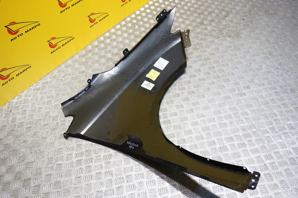 Chrysler pacifica 2017 - 2024 крило перед ліве передній америка Оригінал