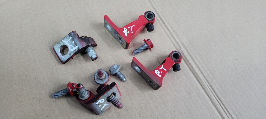 фото №1, A3 8v s3 петля петли дверь правое правый задняя sedan lz3m