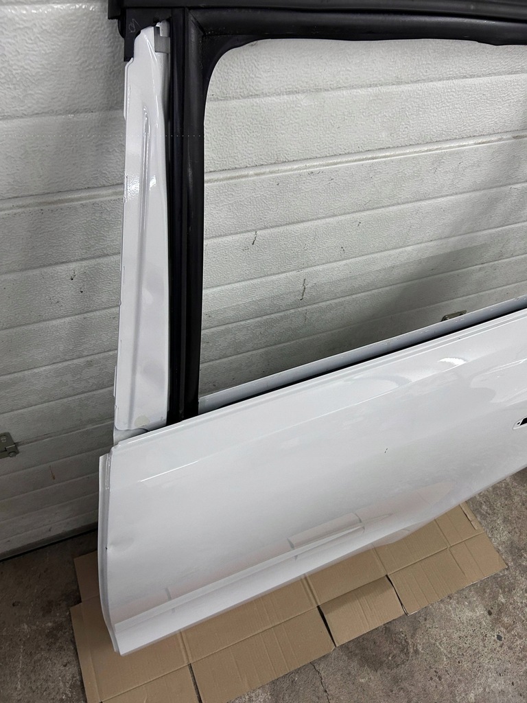 фото №13, Дверь левый задняя задние 8r0833051b audi q5 8r sq5 код лакокрасочного покрытия ls9r