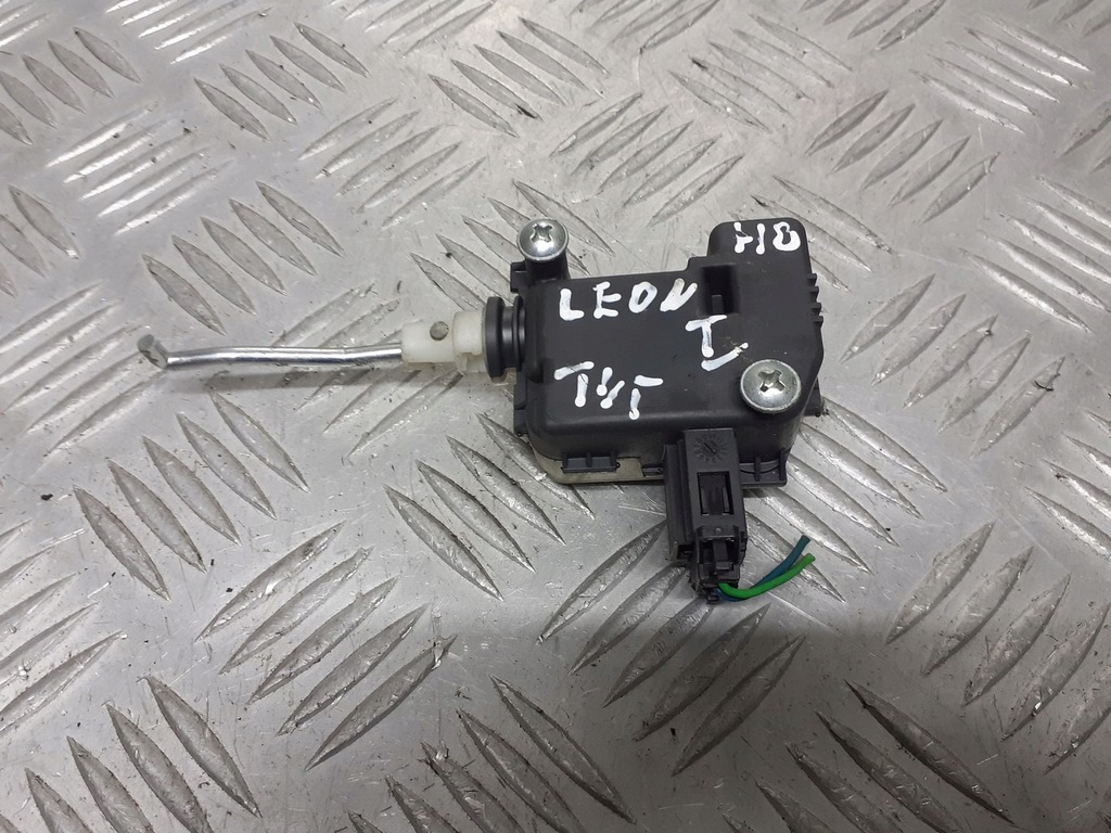 фото №1, Привод крышка топлива seat leon i