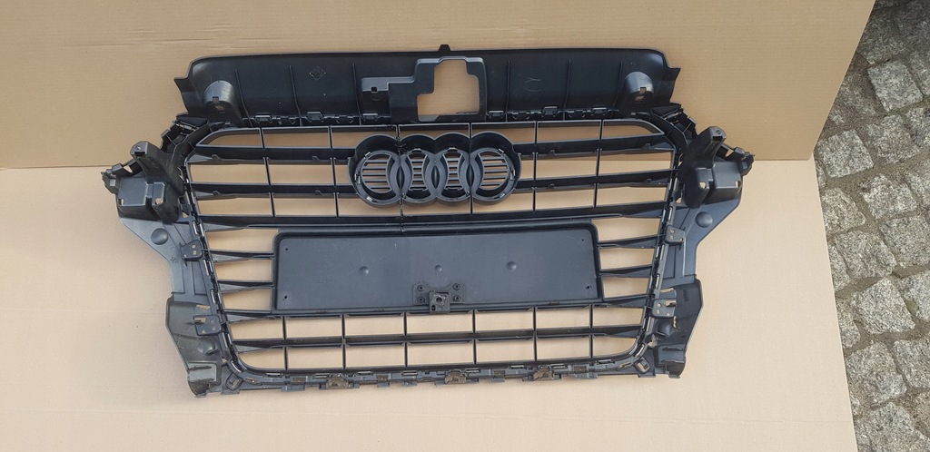 фото №8, Audi оригінальний номер 8v3 853 651 решітка радіатора решітка радіатора