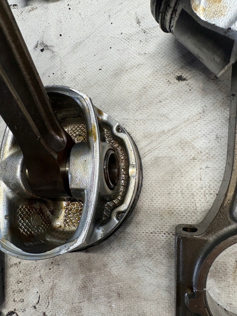 Chrysler dodge jeep 09-23 5.7 hemi поршень з шатун Ціна