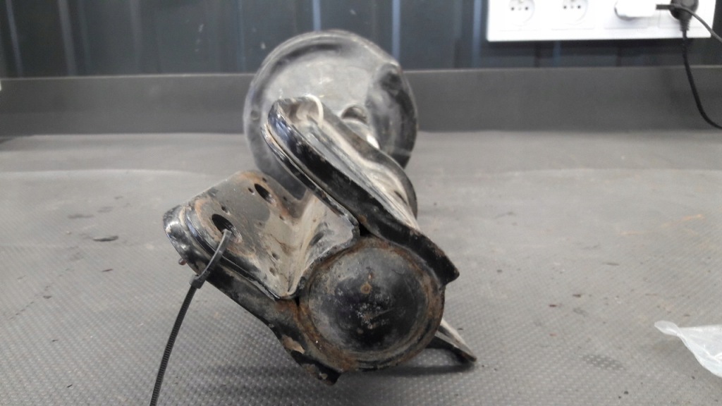 фото №4, 22190234 амортизатор задня land rover freelander