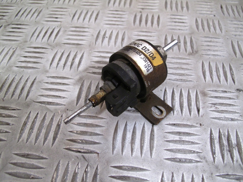 фото №2, Помпа webasta scania r