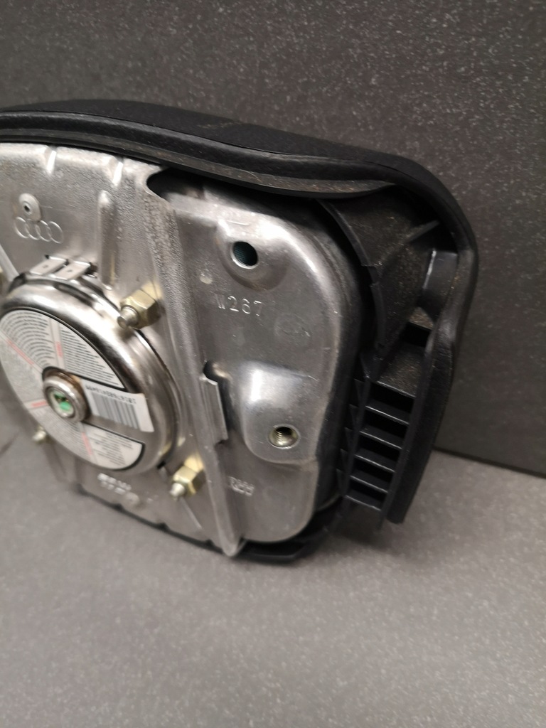 фото №10, Подушка подушка безпеки czarna audi a6 c5 4b0880201q